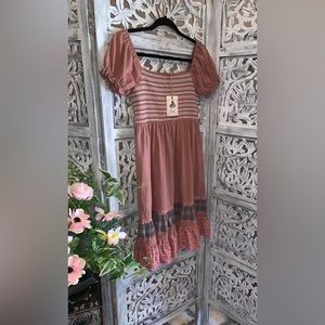 Women’s smocked mauve summer dress small